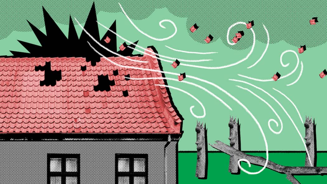 Das gilt bei Unwetterschäden – nicht immer zahlt die Versicherung Sturm beschädigt Dach - Wenn das Wetter tobt und es zu Schäden an Gebäuden, Autos und Co. kommt, fragt sich, wer dafür zahlt. Häufige Fragen und die Antworten dazu