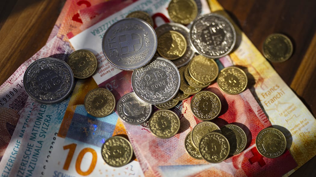 Ameisi und Co. – 10 Fun Facts zu Schweizer Münzen und Noten Schweizer Franken in Noten und Münzen