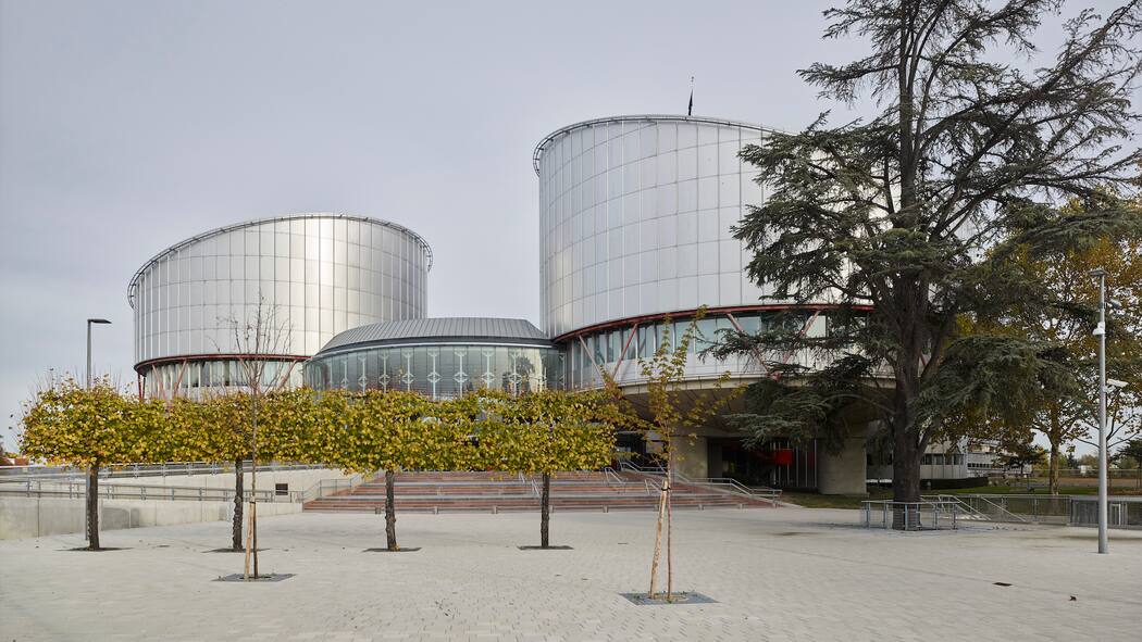 Schweiz diskriminiert Witwer noch immer Aussenansicht des Europäischen Gerichtshof für Menschenrechte