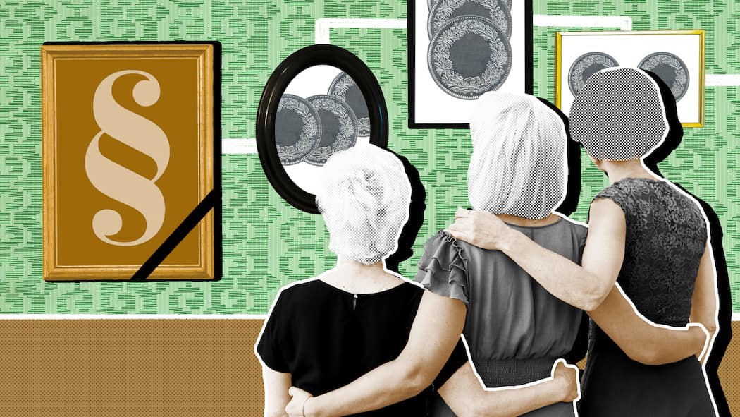 Haben Sie Fragen zum Erbrecht? Montage drei Frauen betrachten Bilder. Die Expertinnen und Experten des Beobachters geben Antworten auf komplizierte Fälle im Erbrecht. Vereinbaren Sie eine telefonische Beratung für 60 Franken – inkl. Zugang auf alle Inhalte von Beobachter und Guider während 30 Tagen.