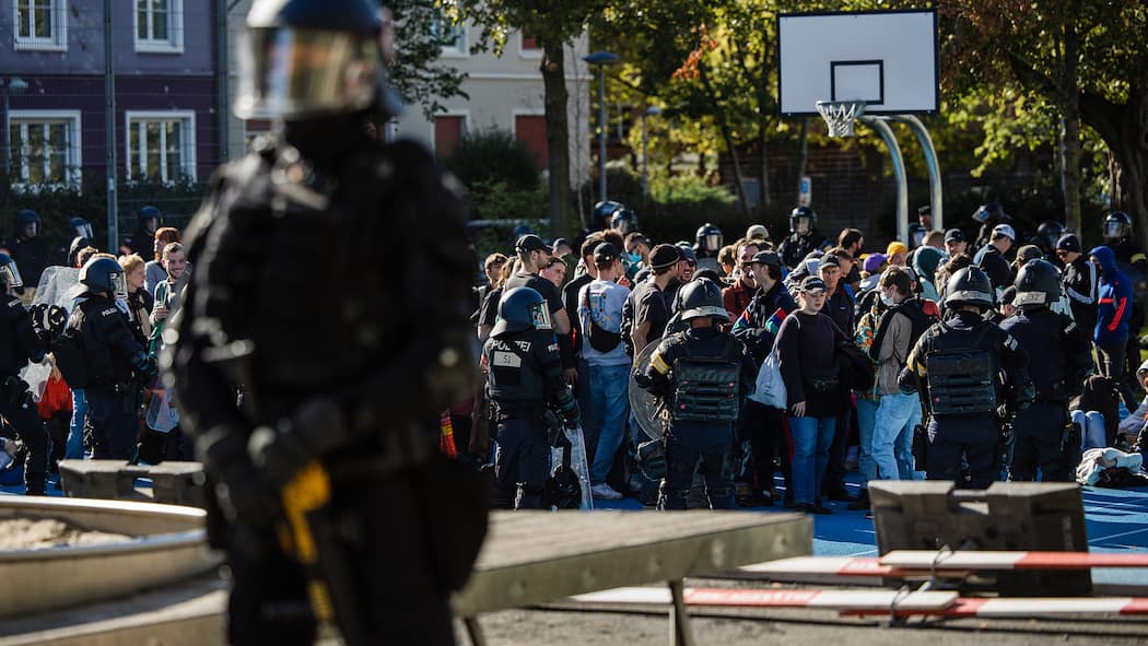 Polizei setzt umstrittene Munition ein In Basel wurden am 21.Oktober 2023 umstrittene Gummigeschosse eingesetzt.
