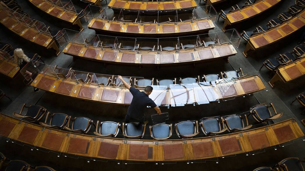 Spenden werden trotz Gesetz versteckt Nationalratssaal im Bundeshaus.