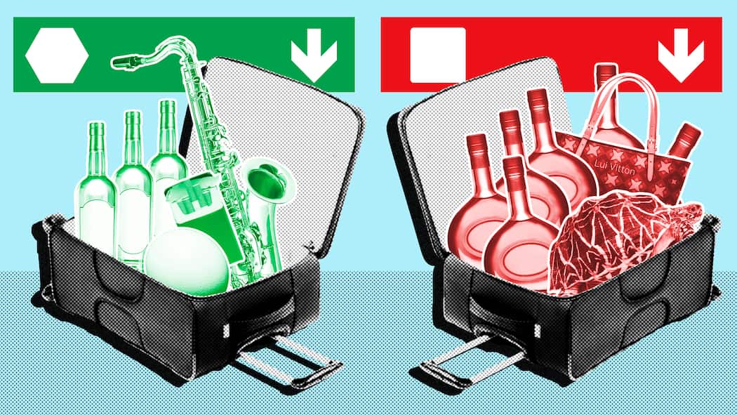Diese Reise-Souvenirs sorgen für Probleme am Zoll Zwei geöffnete Koffer mit Reisesouvenirs stehen vor einem grünen und roten Ausgang. Wer vom Ausland in die Schweiz reist, hat je nachdem deklarationspflichtige Ware dabei, die am Zoll angemeldet werden muss. Das sind die geltenden Einfuhrbestimmungen im Reiseverkehr.