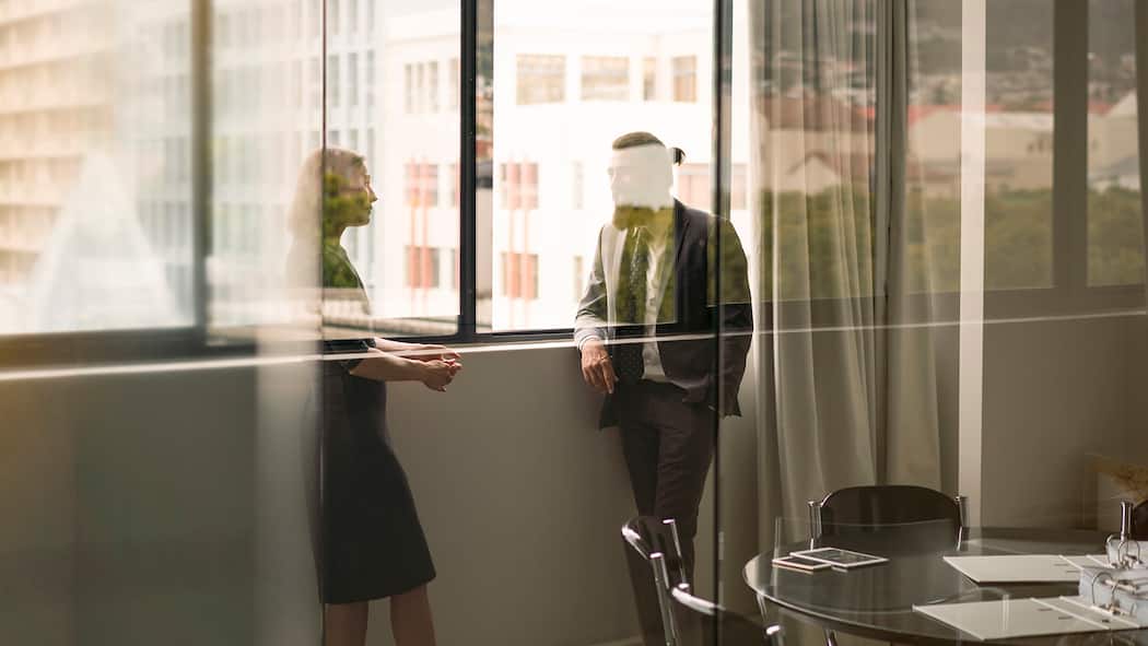 Das sind Ihre Rechte bei sexuellen Übergriffen am Arbeitsplatz Bei sexuellem Missbrauch muss die Arbeitgeberin tätig werden.