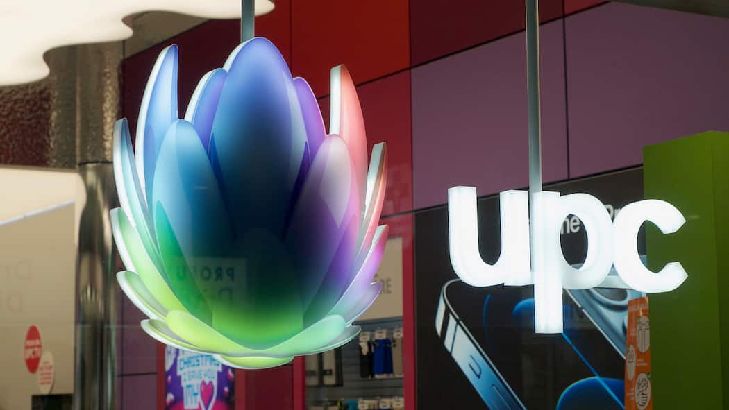 Mieter erhalten Rechnungen für ungenutzten Kabelanschluss Luminous UPC Sign logo hanging on a store in Lugano, Lugano, Ticino, Switzerland - 5th January 2020 : Luminous UPC Cablecom logo and sign hanging on a store front in Lugano. UPC is the largest cable operator in Switzerland
imago639269181