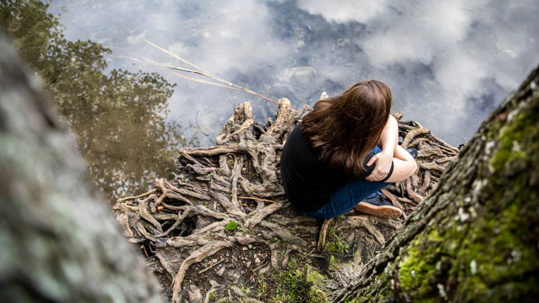 Wie Bischof Gmür einen Priester schützt Anonymes Portrait am Katzensee