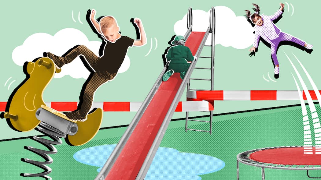 Wenn Kinder riskante Spiele spielen Spielende und hüpfende Kinder tollen auf einem Spielplatz mit Rutsche, Trampolin und Co.: Unfälle können beim Spielen schnell passieren. Das können Erwachsene tun, um das Risiko zu reduzieren.