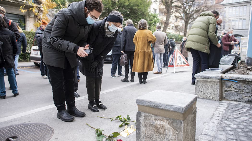 Parlament will offizielle Gedenkstätte für Schweizer Nazi-Opfer Gedenksteine in Zürich zur Erinnerung an die KZ-Opfer