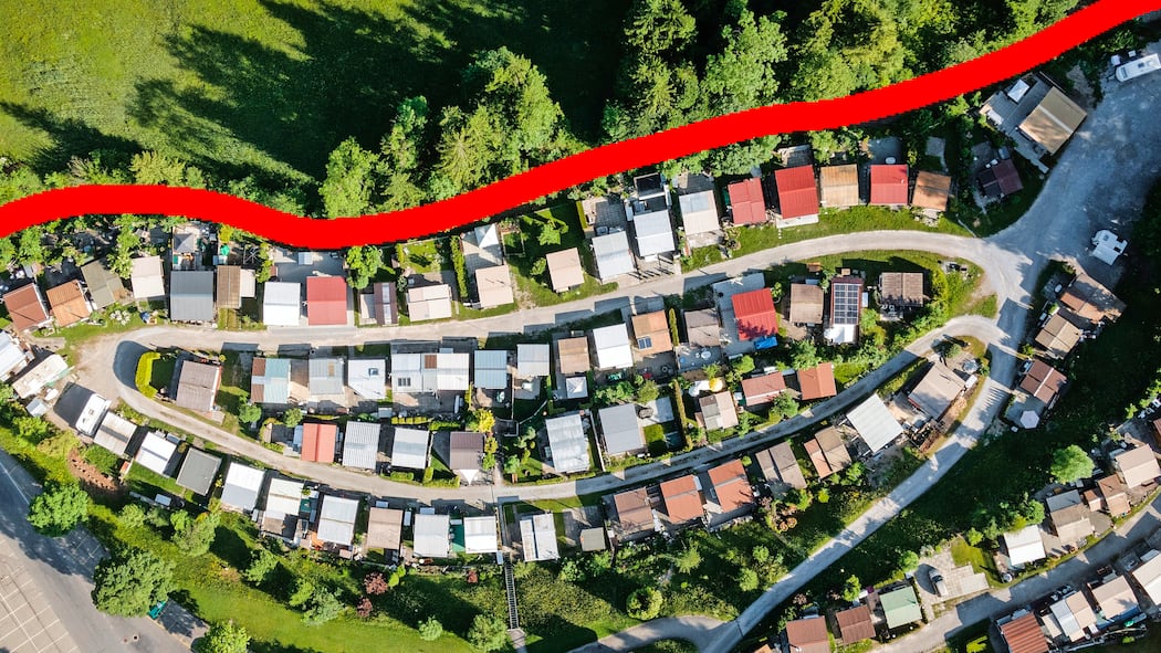 «In der Schweiz hat es zum Glück noch nie Todesopfer gegeben» Der Goldingerbach (rot) ist eine Gefahr für den Campingplatz in Eschenbach SG