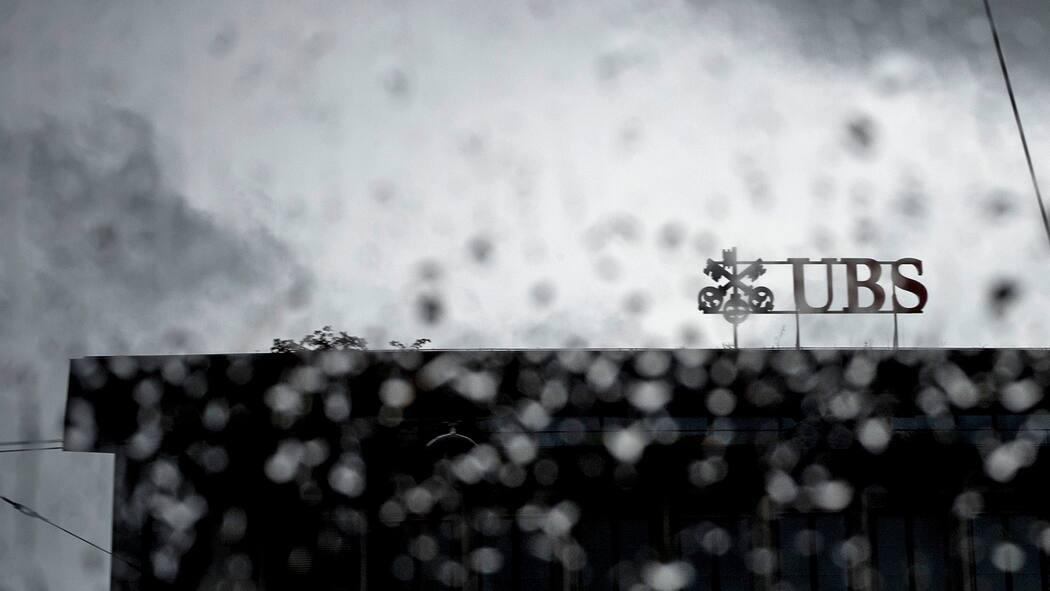 Wie sich die UBS am Vermögen einer alten Frau bediente UBS-Filiale im Dunkeln