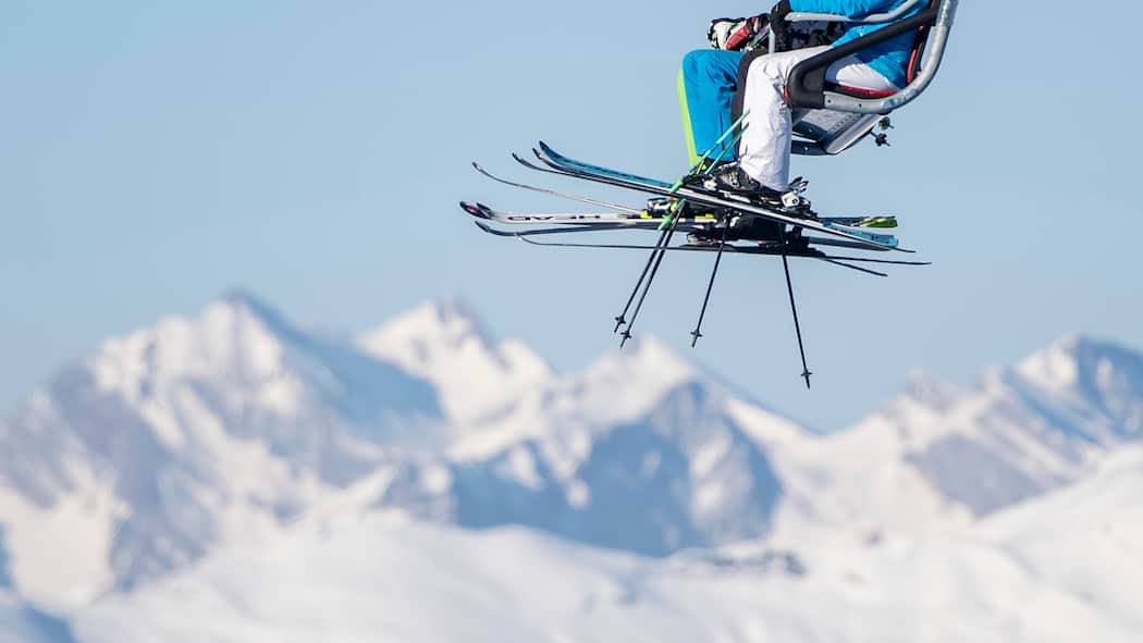 So gestalten Sie Ihre Skiferien nachhaltiger Skiferien: Meistens nicht sehr nachhaltig.