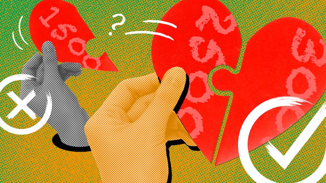 Mit welcher Franchise zahlen wir weniger? Eine Hand hält ein halbes Herz mit 1500 darauf, eine andere ein Herz-Puzzle aus zwei Teilen mit unterschiedlichen Werten. Davor sind ein Kreuz und ein Haken. Mit welcher Franchise spart man am meisten.