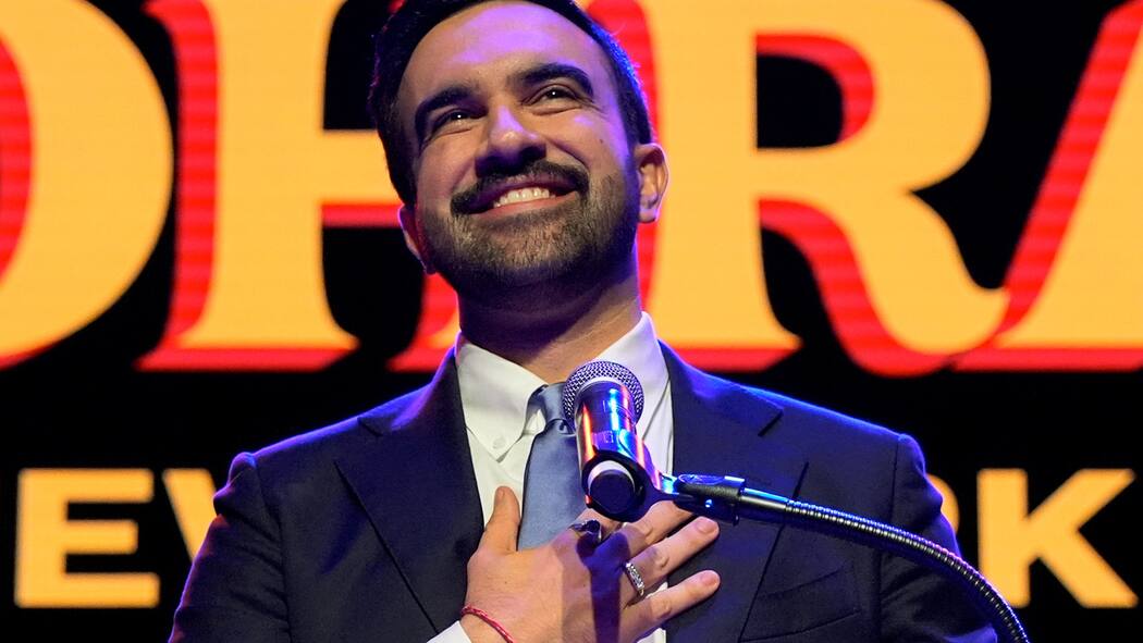 Mit Zohran Mamdani beginnt der Aufstand gegen Trump Zohran Mamdani speaks after winning the mayoral election, Tuesday, Nov. 4, 2025, in New York. (AP Photo/Yuki Iwamura)