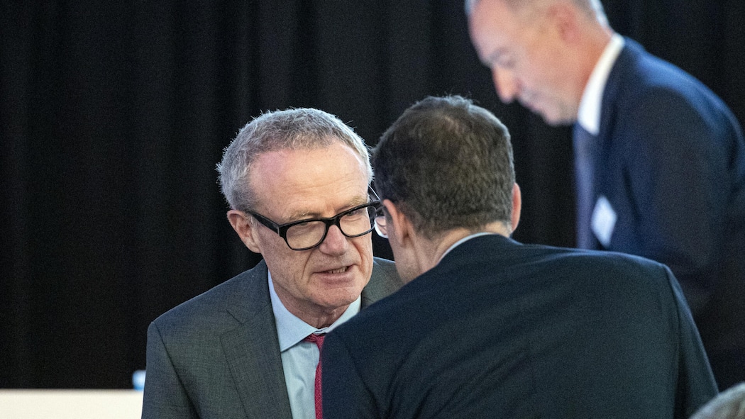 Wir Stromkunden zahlen Millionen für die Firma dieses Milliardärs Foto von Martin Haefner – Seit 1. Januar müssen alle Stromverbraucher die Stahlindustrie subventionieren. Mit jeder verbrauchten Kilowattstunde entrichten Privathaushalte auch eine Zwangsabgabe an eine Firma des Milliardärs Martin Haefner