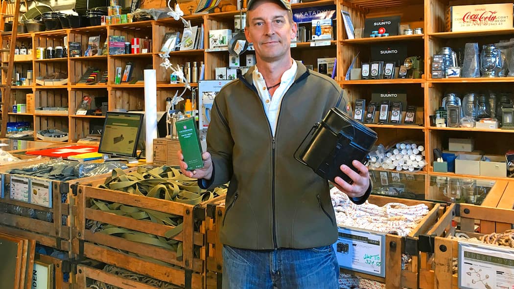 Auf seinen Waren darf nicht mehr «Swiss Army» stehen Der Thuner Händler Landolt