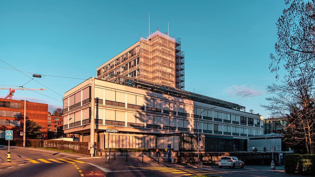 Universität Zürich schützt Chefarzt Zentrum für Zahnmedizin der Universität Zürich