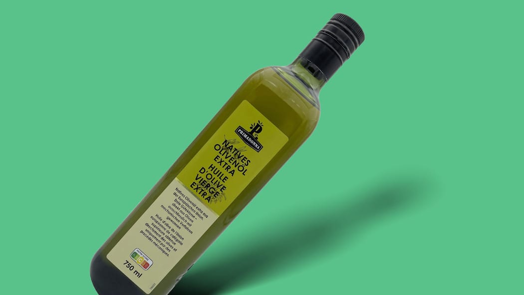 Lidl und Denner versagen beim grossen Olivenöl-Test Primadonna Natives Olivenöl, erhältlich bei Lidl Schweiz – Die Stiftung Warentest hat «Extra vergine»-Olivenöle geprüft. Ein Schweizer Detailhändler schnitt nicht sonderlich gut ab – wie schon zuvor beim Kassensturz-Test.