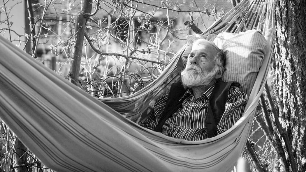 Röbi geht selbstbestimmt in den Tod Röbi Widmer-Demuth war unheilbar an Krebs erkrankt. Er wollte in Würde sterben.