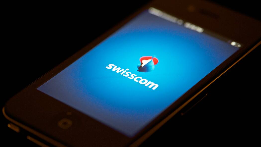 Bei der Swisscom liegt die Schweiz nicht in Westeuropa Handydisplay mit Swisscom Logo