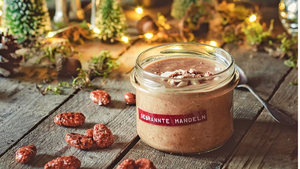 Brotaufstrich aus gebrannten Mandeln Aufstrich aus gebrannten Mandeln