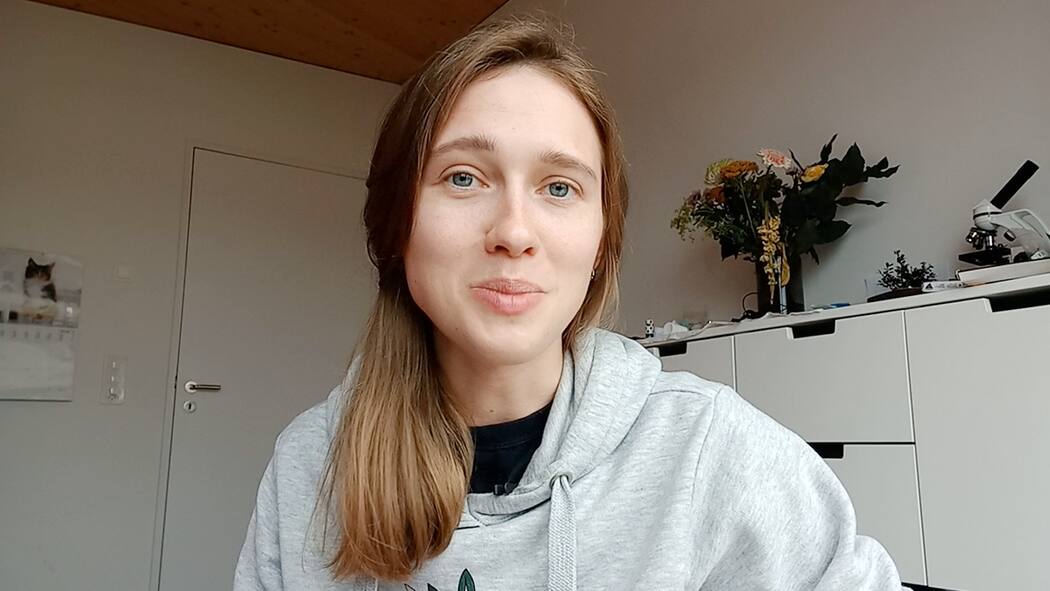 Навіщо подаватись на статус S 220513_Ask_Katya_Why_Status_S