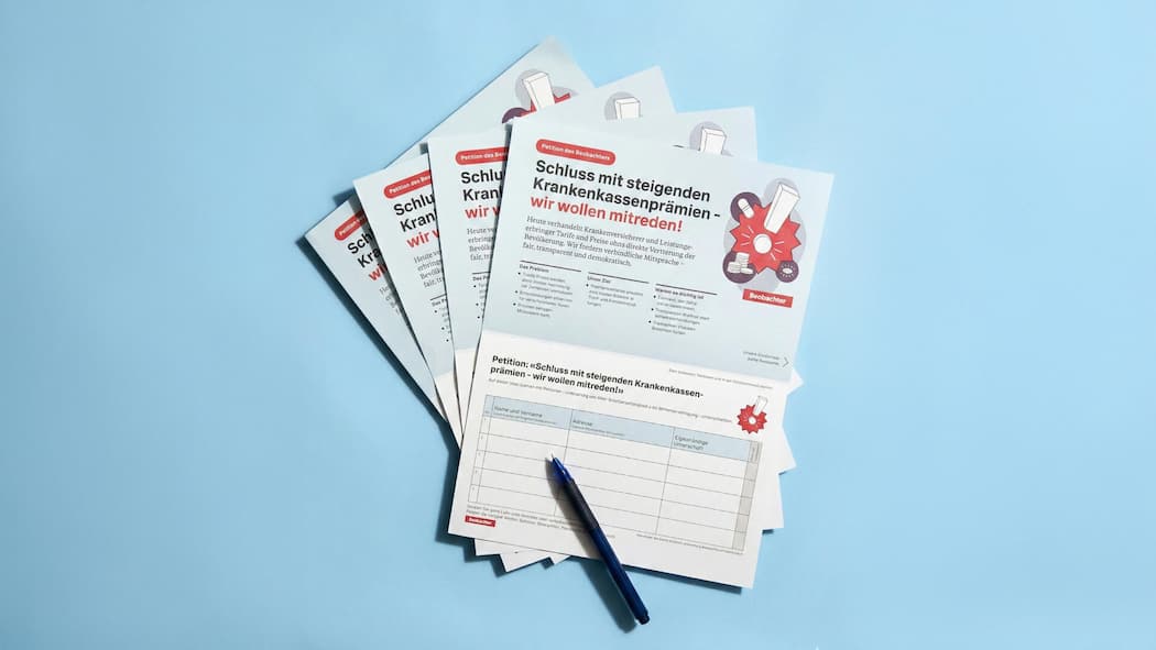 Über 42’000 Unterschriften gegen Prämien-Explosion – machen auch Sie mit! Handybild von Unterschriftsbögen der Beobachter-Petition "Schluss mit steigenden Krankenkassenprämien - wir wollen mitreden!"., fotografiet am 3. März 2026 in Zürich.