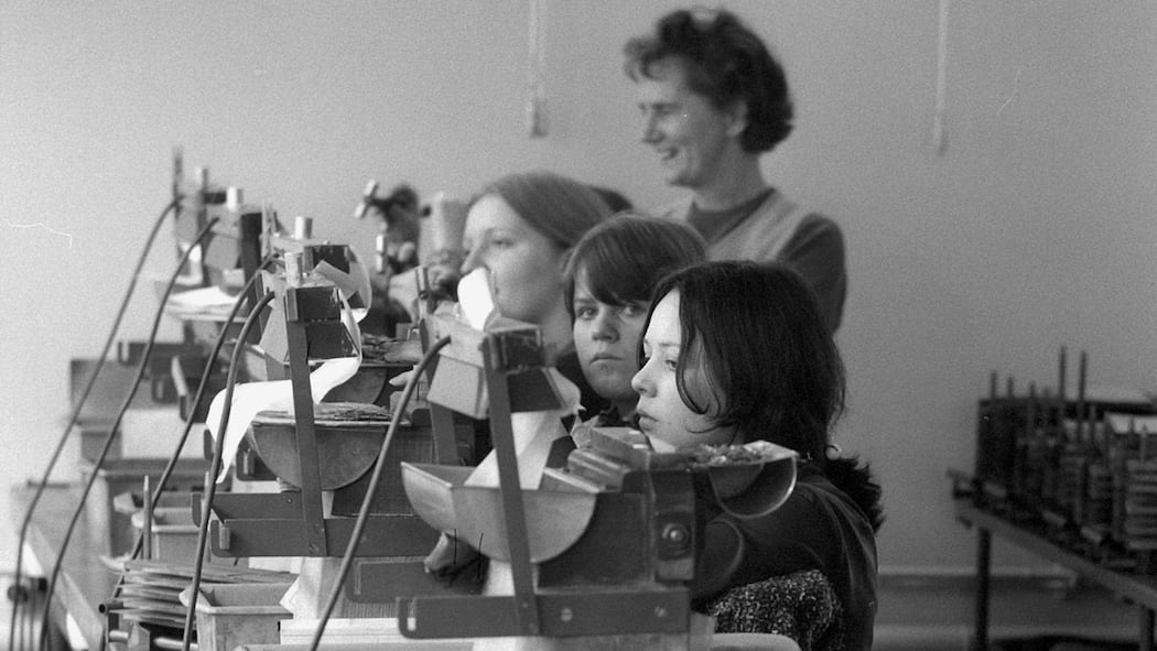 Millionen vom Bund – aber ein dunkler Fleck bleibt Junge Frauen müssen Zwangsarbeit leisten: Lärchenheim in Lutzenberg AR, 1970