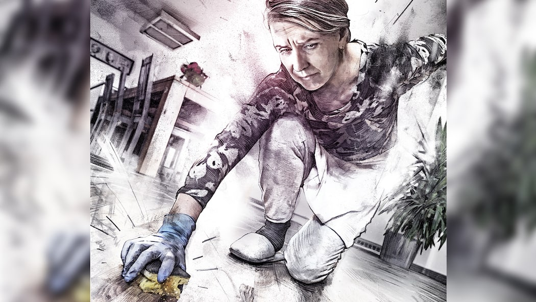 Die Frau mit den sieben Jobs Eine Frau schrubbt den Boden