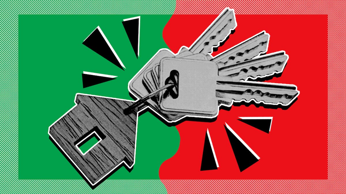 Ein Schlüsselbund mit einem kleinen Haus liegt vor einem rot-grünen Hintergrund. Der Beobachter beantwortet für Ratsuchende Fragen zum Thema Wohnen. Buchen Sie jetzt einen Beratungstermin