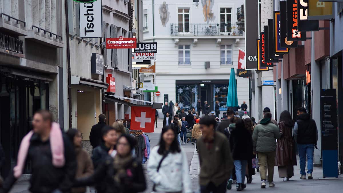 Längere Ladenöffnungszeiten: Shopping-Spass auf Kosten der Angestellten