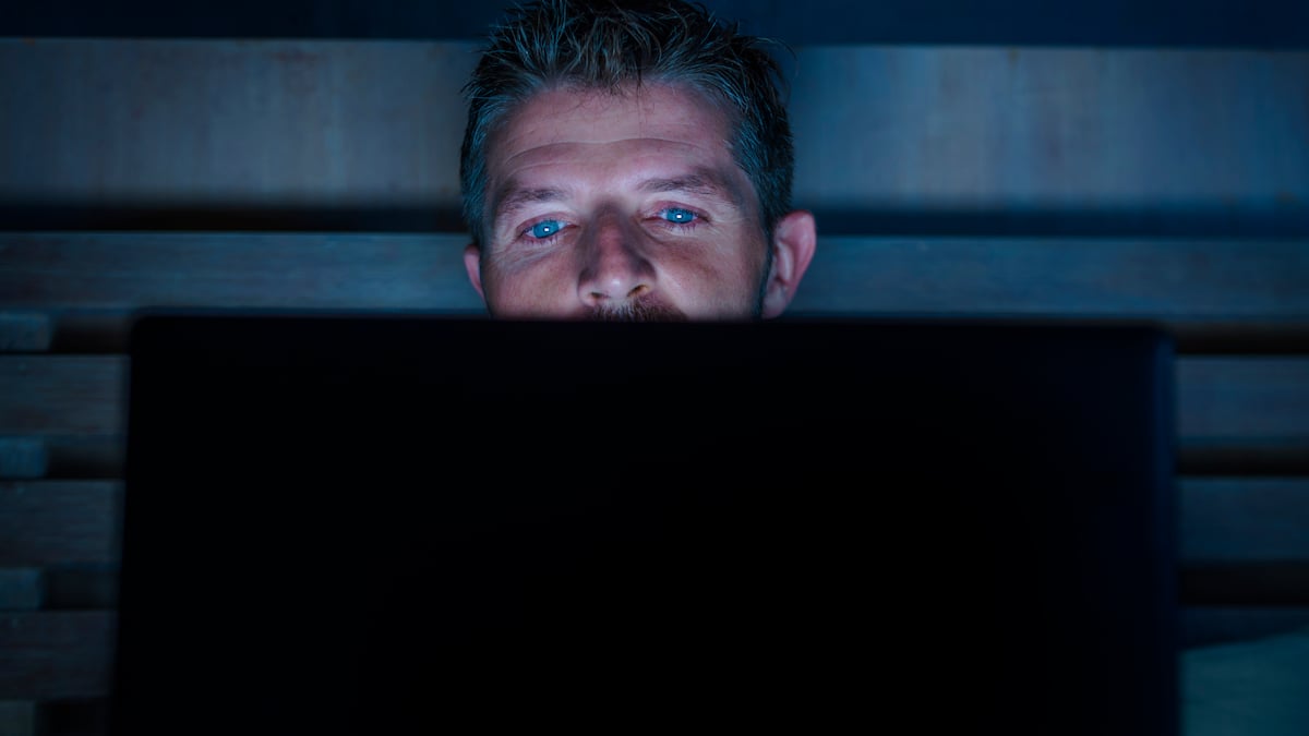 «De-Aging» ist strafbar – das gilt jetzt beim Porno-Konsum