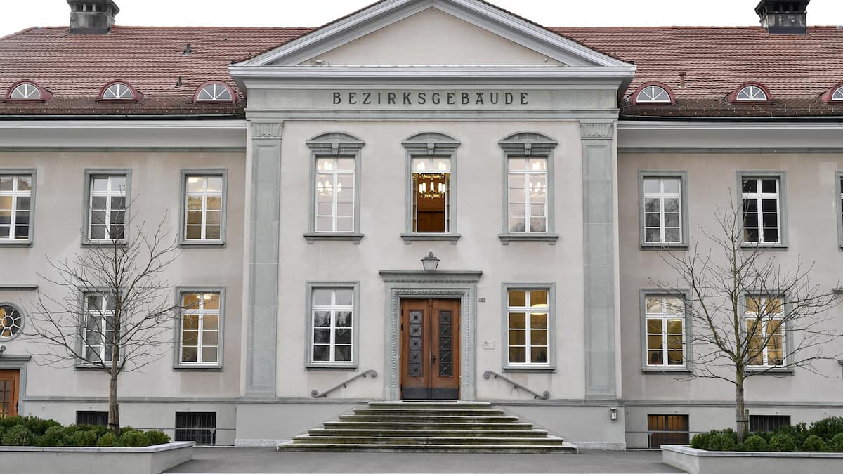 SCHWEIZ PROZESS BEZIRKSGERICHT BÜLACH