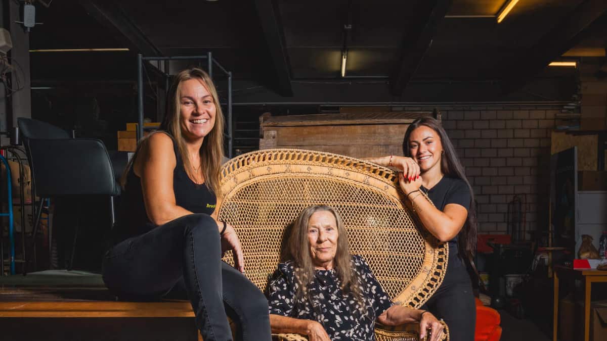 Brocki-Besitzerinnen verraten, welche Erbgegenstände sie sofort vernichten müssen Brocki-Besitzerinnen verraten, welche Erbgegenstände sie sofort vernichten müssen