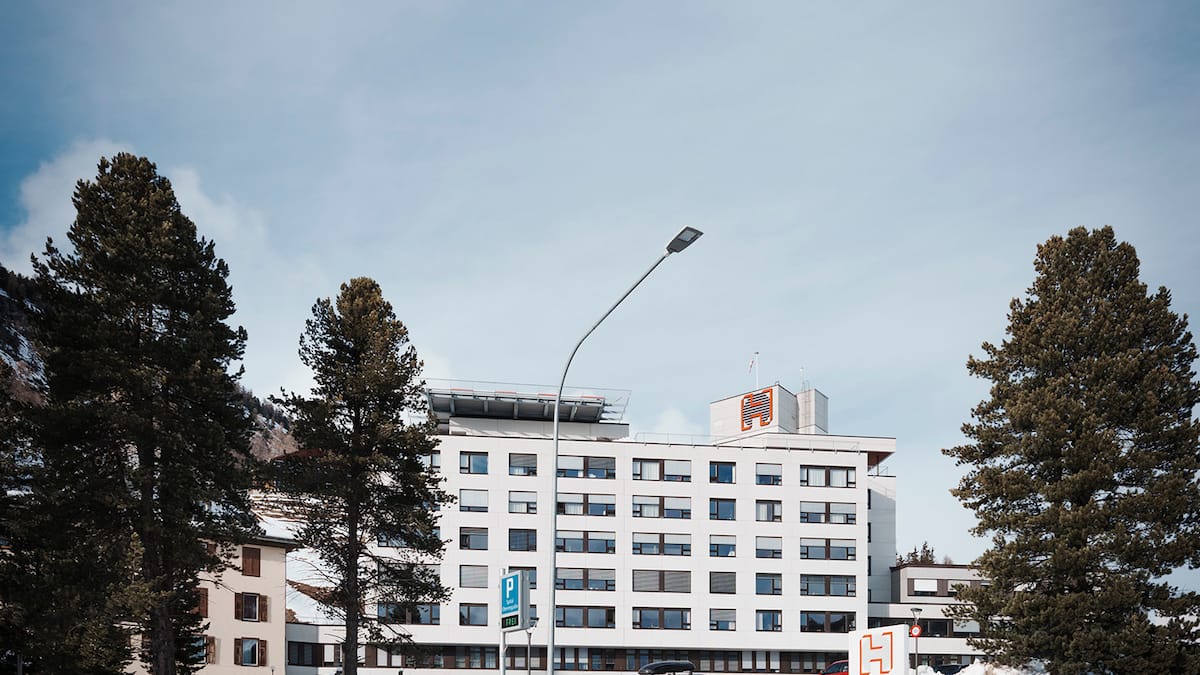 Spital Oberengadin: Massive Verstösse gegen Arbeitsgesetz aufgedeckt