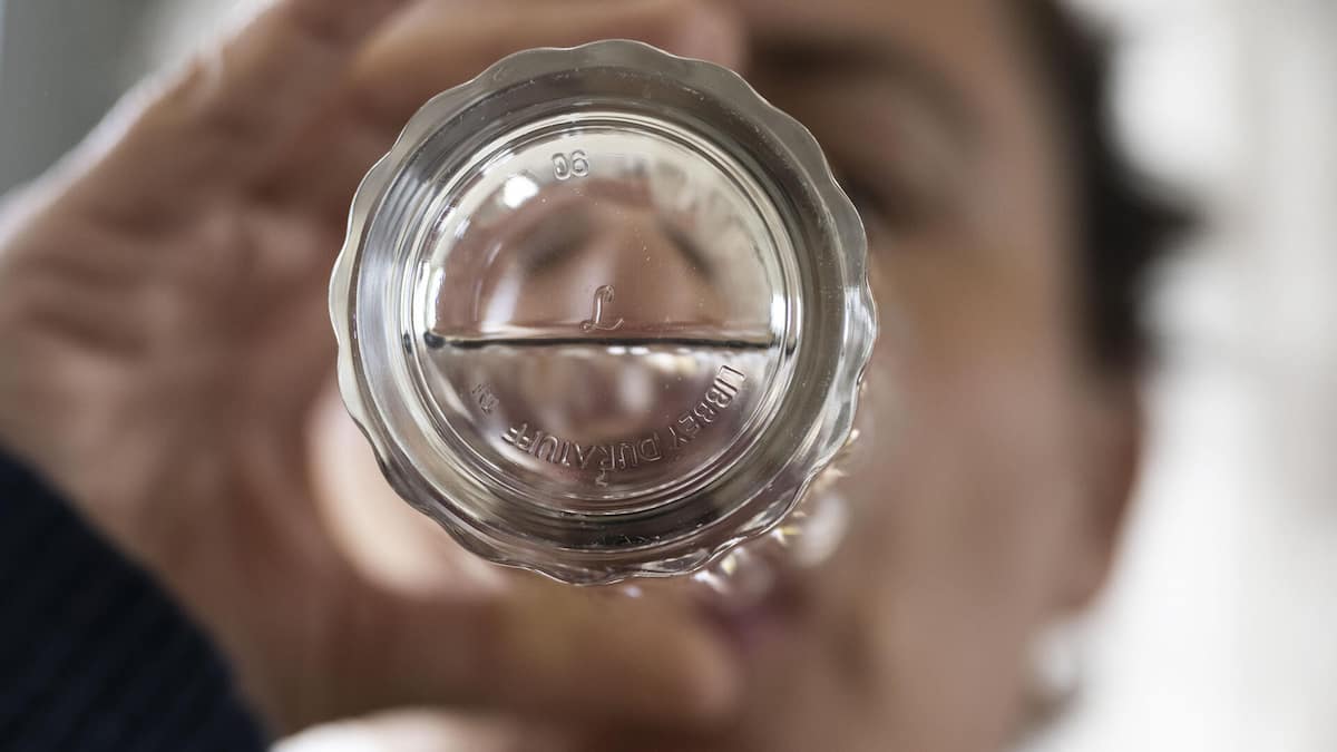 Trinkwasserverschmutzung Schweiz: Druck auf Gemeinden steigt