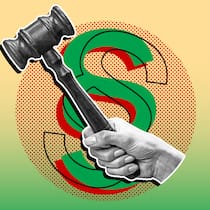 Der Beobachter vermittelt Anwältinnen und Anwälte an Mitglieder Eine Hand hält einen Richterhammer vor einem grossen Paragrafzeichen. Der Beobachter vermittelt Anwältinnen und Anwälte in komplizierten Rechtsfällen an seine Mitglieder. So sieht die Zusammenarbeit mit den Rechtsvertreterinnen und -vertreter aus.