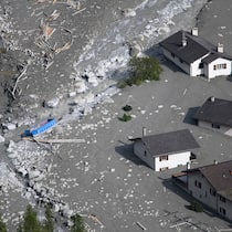 Jetzt kommt ein neues Strafverfahren Luftaufnahme von Bondo im August 2017. Sechs Jahre nach dem Bergsturz eröffnet die Staatsanwaltschaft ein Strafverfahren.