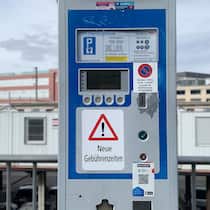 Jeden zweiten Tag eine Busse bei Twint-Kunden Man sieht eine Parkuhr