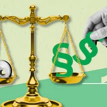 Fairness lohnt sich Auf einer Goldwaage platziert eine Hand zwei Gesetzesparagrafen auf der einen Schale und einen Wohnungsschlüssel auf der anderen Schale. Was macht eine faire Vermieterschaft aus? Zehn Tipps, was es dazu zu wissen gibt.