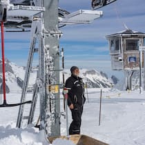 Die Bügelhalter der Nation Sepp Brülisauer am Skilift Chäserrugg
