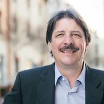 «Die 13. AHV-Rente lässt sich ohne Mehrbelastung finanzieren» Paul Rechsteiner ist der Erfinder der 13. AHV-Rente.