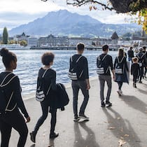 Über 200 Fälle von Menschenhandel gemeldet Demonstranten marschieren beim Walk for Freedom gegen Menschenhandel und moderne Sklaverei, 15. Oktober 2022 in Luzern. Allein in der Deutschschweiz sind 2023 mehr als 200 Fälle von Menschenhandel dokumentiert. Längst nicht nur im Sexgewerbe.Allein in der Deutschschweiz sind 2023 mehr als 200 Fälle von Menschenhandel dokumentiert. Längst nicht nur im Sexgewerbe.Allein in der Deutschschweiz sind 2023 mehr als 200 Fälle von Menschenhandel dokumentiert. Längst nicht nur im Sexgewerbe.
