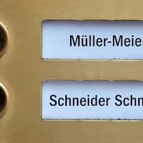 Monster im Telefonbuch: Die Doppelnamen sind zurück Doppelnamen sollen nach 10 Jahren Verbot wieder erlaubt sein, findet der Ständerat.