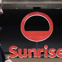 Klage gegen Sunrise: Das müssen Kunden wissen Das Logo des Telekommunikationsunternehmens Sunrise, aufgenommen am Montag, 27. November 2023 in Zuerich. (KEYSTONE/Ennio Leanza)
