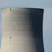 Das Atomkraftwerk Gösgen steht länger still als geplant Der Kernkraftwerk Goesgen fotografiert aus Niedergoesgen waehrend der rund 4 Woechige Jahreresivion am 13. Juni 2017. (KEYSTONE/Gaetan Bally)
SCHWEIZ ATOMKRAFTWERK GOESGEN