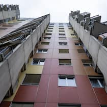 Viele Vermieter fordern zu viel Wohnhaus in Genf von unten aufgenommen