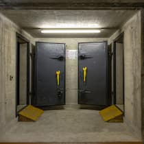 Wer muss einen Bunker bauen? Luftschutzraum im Keller eines Gebäudes