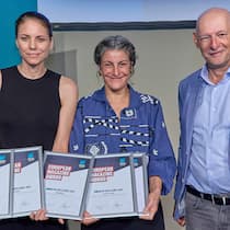Der Beobachter räumt gross ab Vanessa de Maddalena, Berit Bisig, Markus Hebein - Erneut gewann der Beobachter Preise beim European Magazine Award