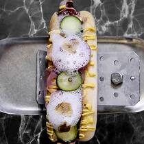 Hier gehts nicht um die Wurst Ein Hotdog für 250 Franken? Auf einem Luzerner Weihnachtsmarkt gibts die teure Wurst