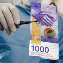 Operieren, weil es Geld bringt Privatversicherte werden öfters am Herzen operiert. Eine medizinische Begründung dafür fehlt
